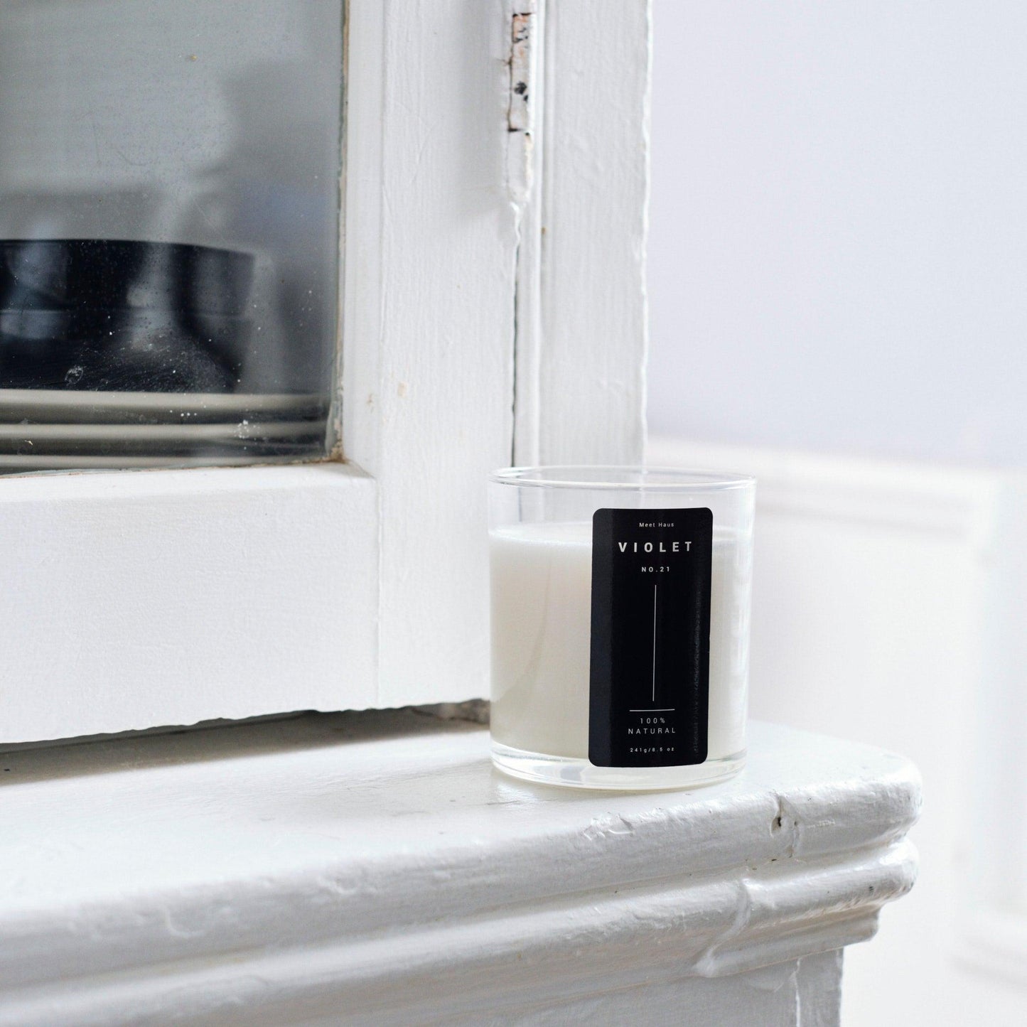 Violet Candle – A Sophisticated Floral Soy Candle for Elegance and Calm - Meet Haus