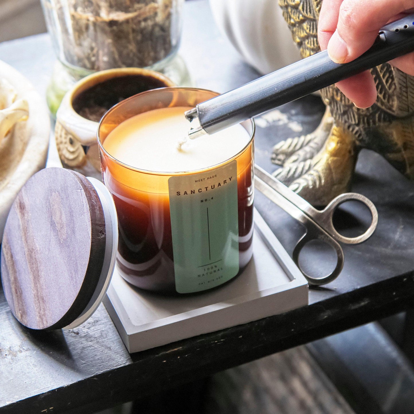 Sanctuary Candle – A Smooth Palo Santo Fragrance - Meet Haus