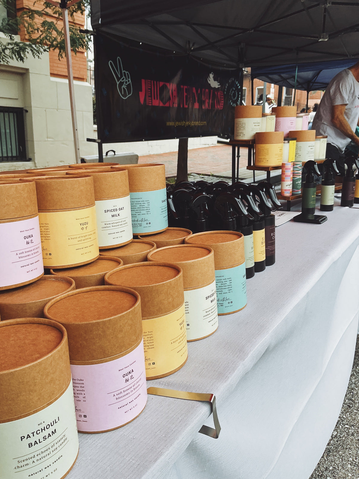 What Makes a Candle Retail-Ready: Design, Story, and Performance